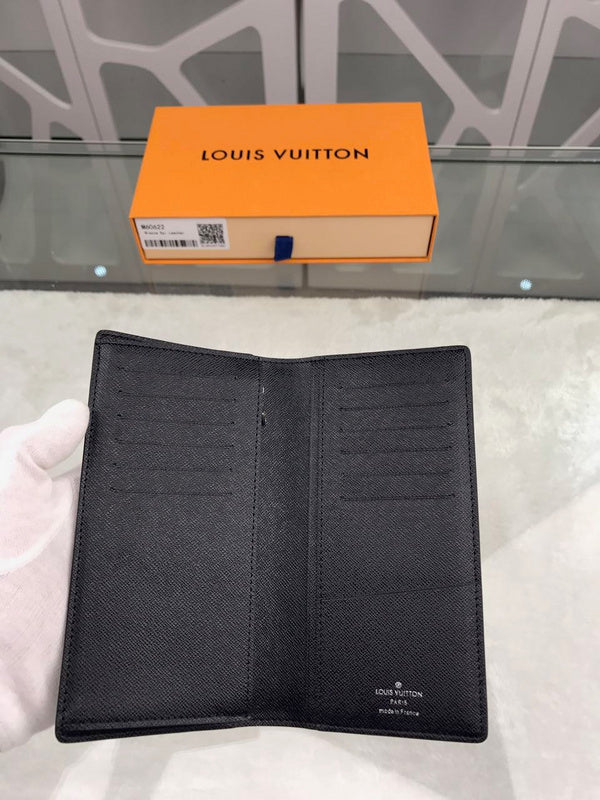 I W Fashion Lu-Vi bags - 17704