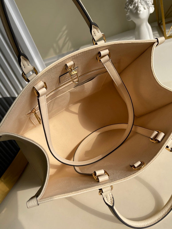 I W Fashion Lu-Vi bags - 17163