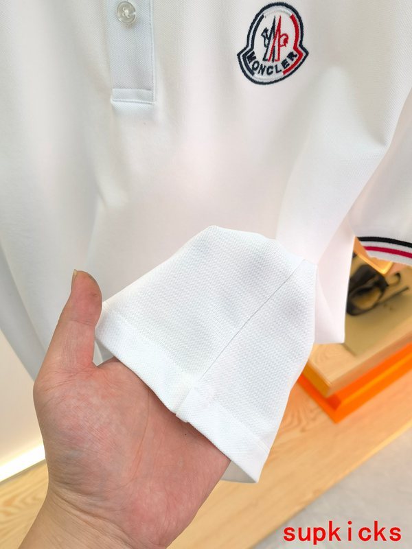 Moncler Luxury Cloth
