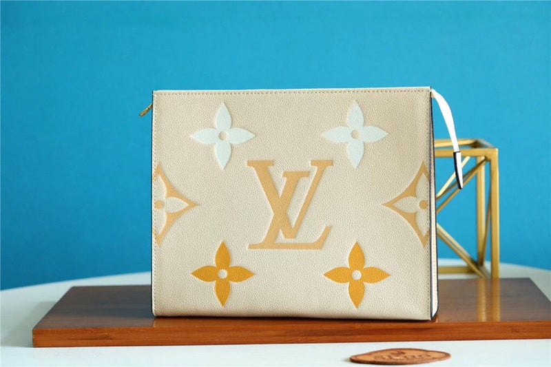 I W Fashion Lu-Vi bags - 8940
