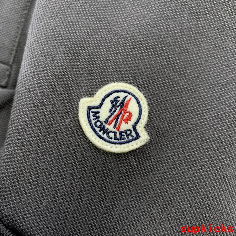 Moncler Luxury Cloth