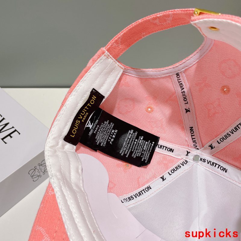 Louis Vuitton Luxury Cap