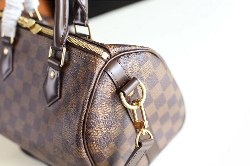 I W Fashion Lu-Vi bags - 8149
