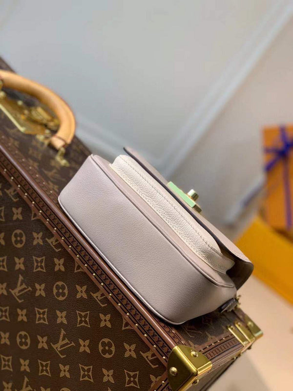 I W Fashion Lu-Vi bags - 17544