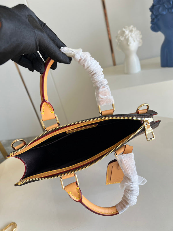 I W Fashion Lu-Vi bags - 17132