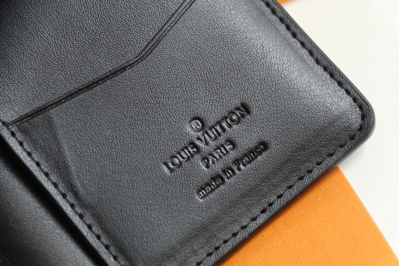 I W Fashion Lu-Vi bags - 17597