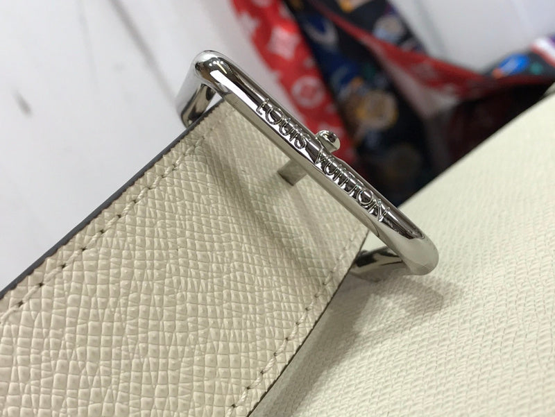 I W Fashion Lu-Vi bags - 17346