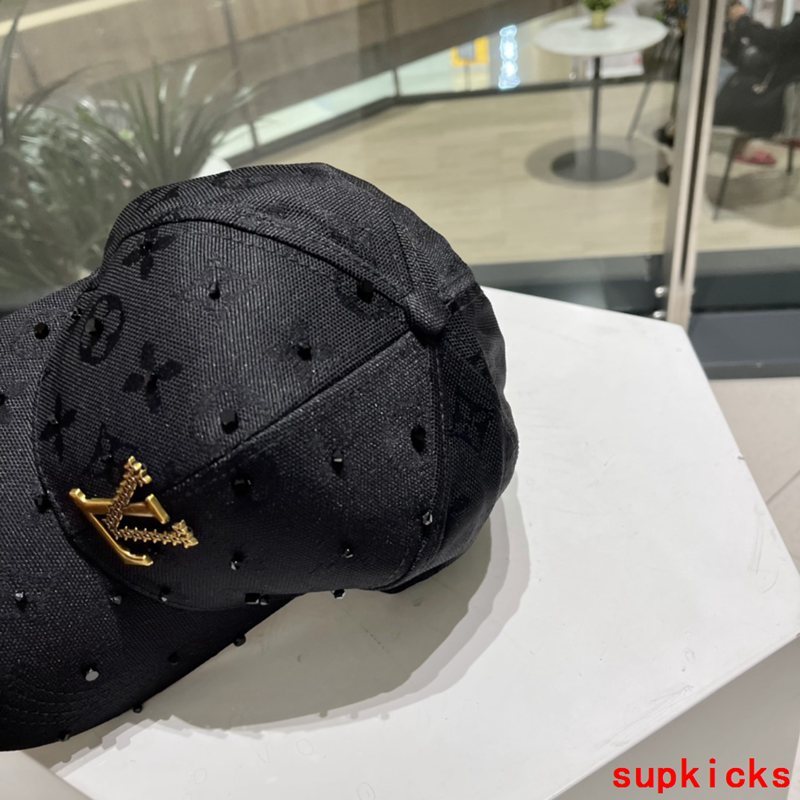 Louis Vuitton Luxury Cap