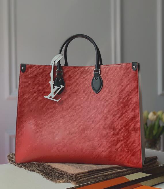 Chloe’s Picks - LOV Bags - 3163