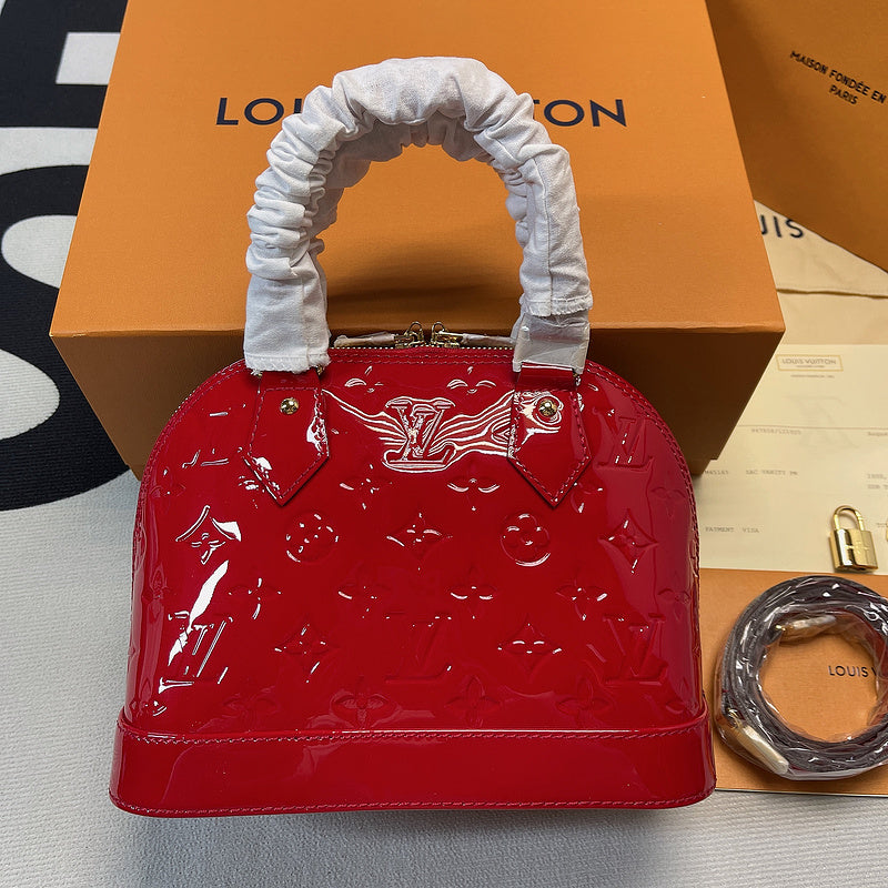 I W Fashion Lu-Vi bags - 8275
