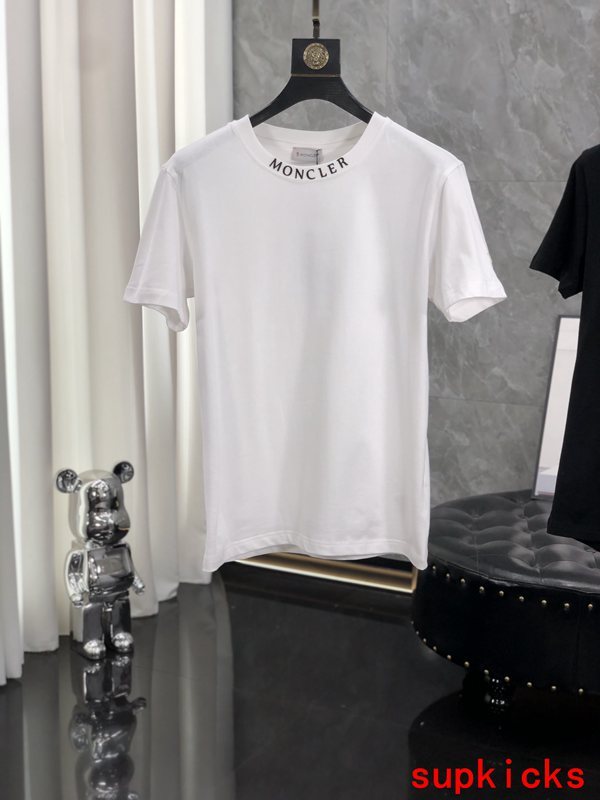 Moncler Luxury Cloth