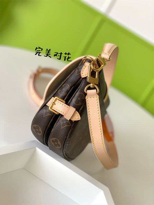 PHA - LOV Bags - 343