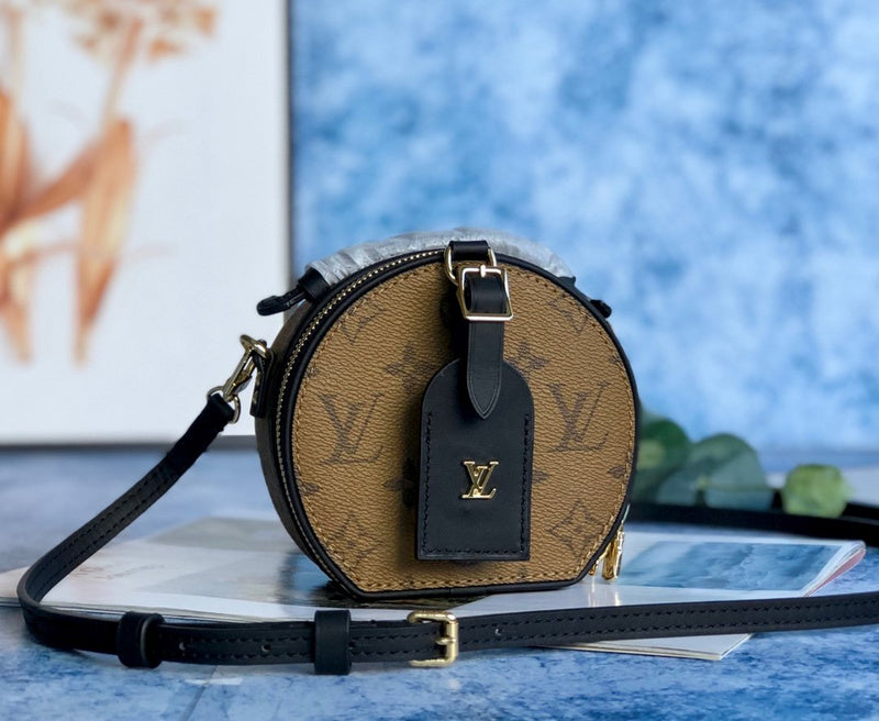 I W Fashion Lu-Vi bags - 17752