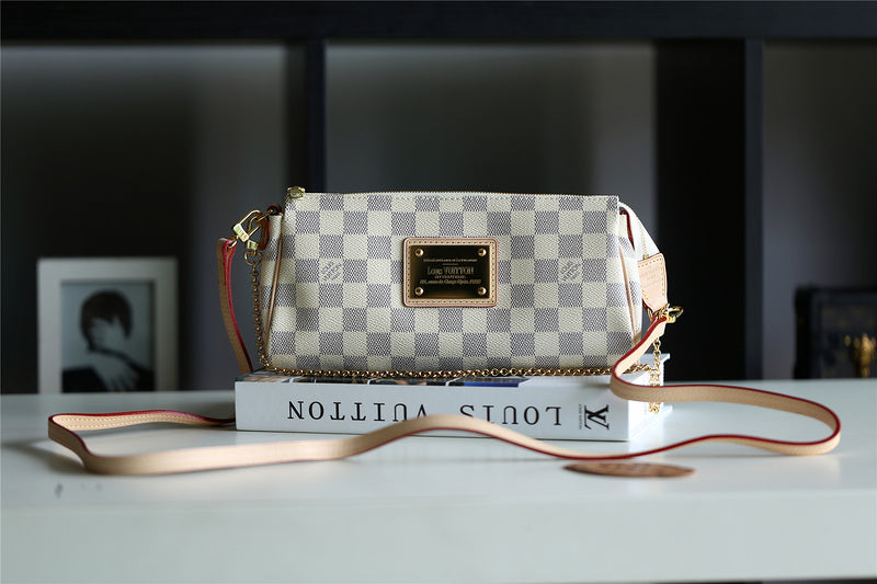 I W Fashion Lu-Vi bags - 9377
