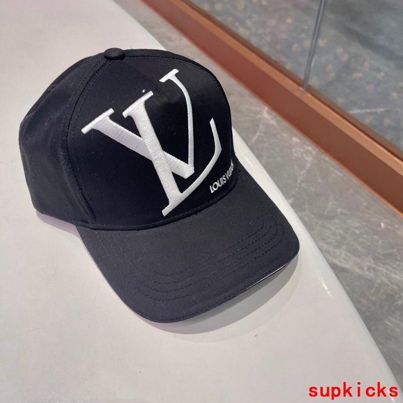 Louis Vuitton Luxury Cap