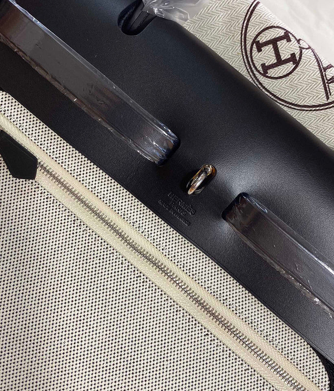 PHA - HMS Bags - 1675