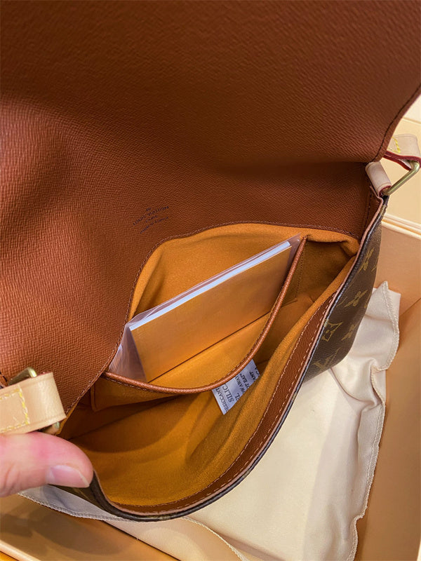 PHA - LOV Bags - 110