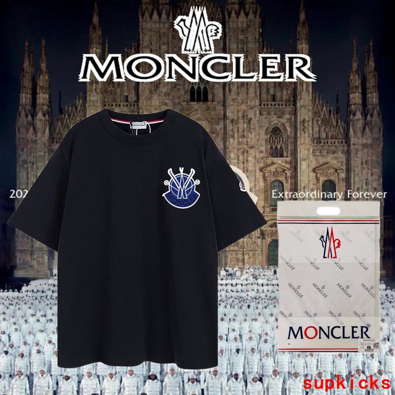 Moncler Luxury Cloth