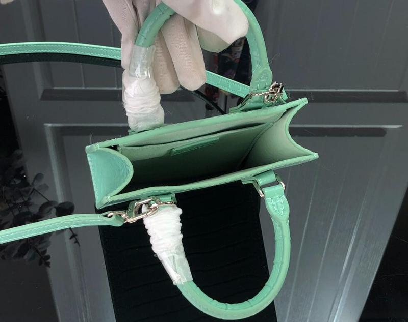 Chloe’s Picks - LOV Bags - 2204