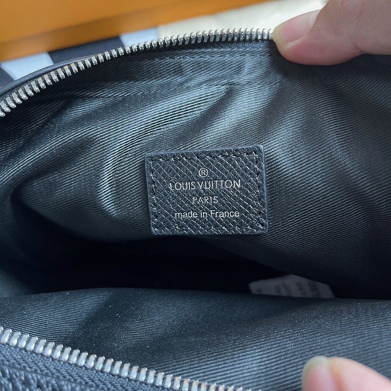 I W Fashion Lu-Vi bags - 10305