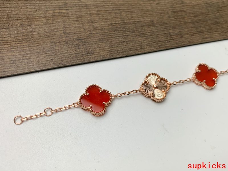 Van Cleef & Arples Jewelry