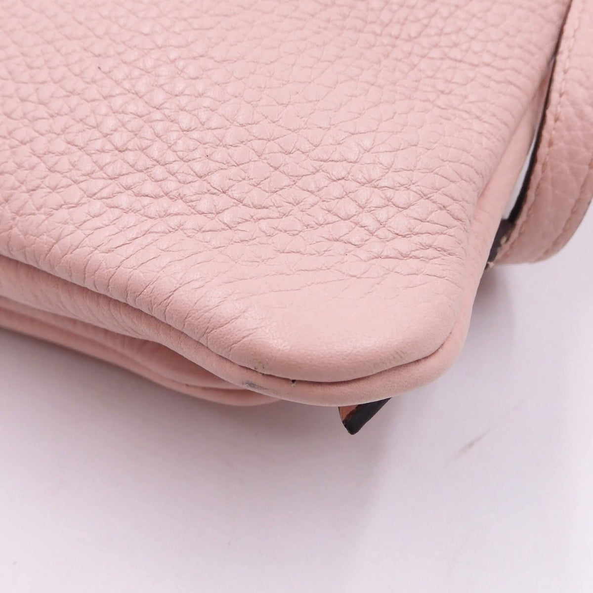 Blind For Love Crossbody Pink