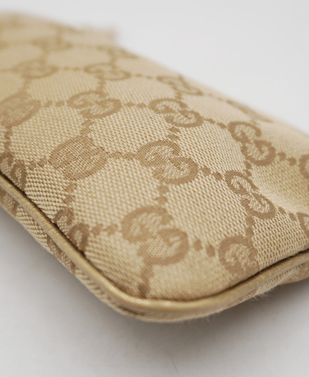 GG Canvas Jolicoeur Wristlet Brown