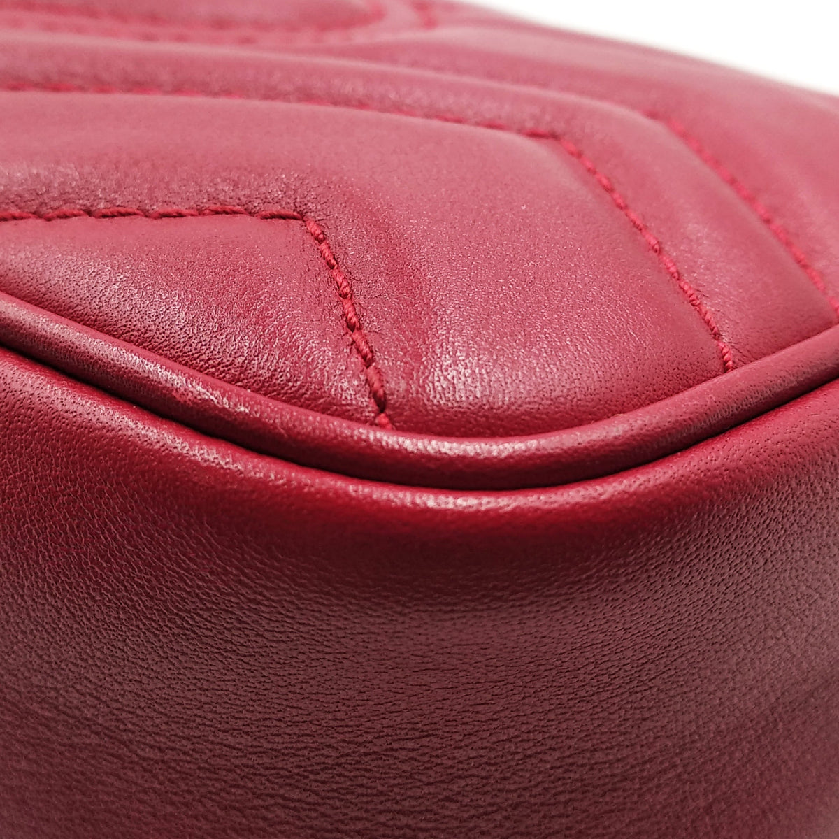GG Marmont Super Mini Matelasse Bag Red Red
