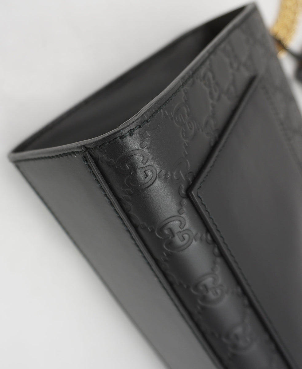 GG Signature Padlock Shoulder Bag Black