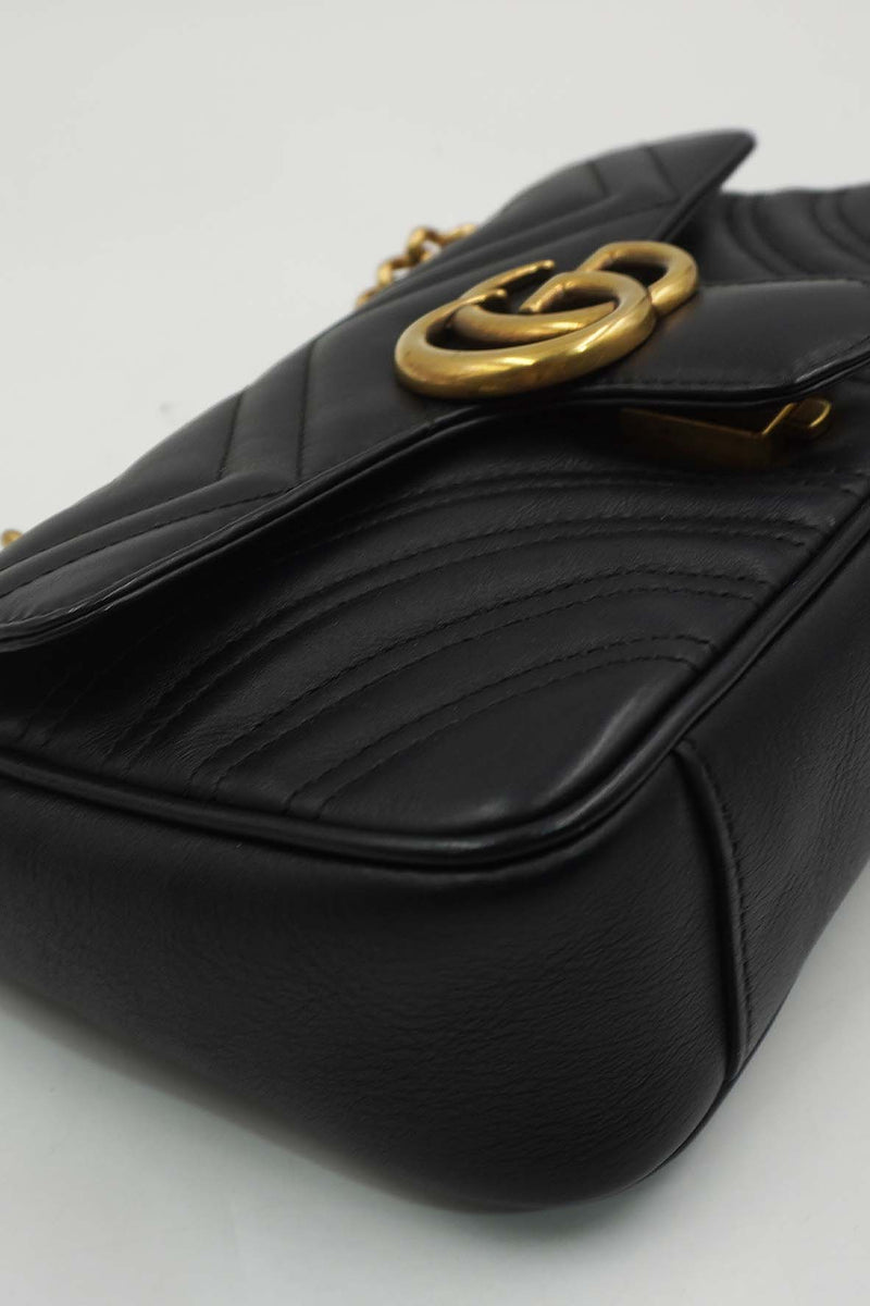 Small GG Marmont Matelasse Shoulder Bag Black