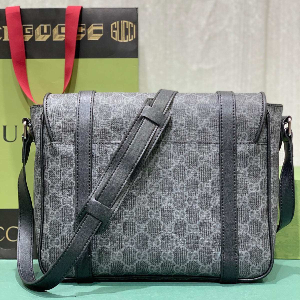 Elite Carryalls