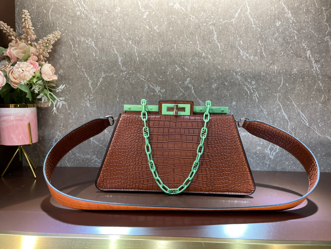 Elite Carryalls