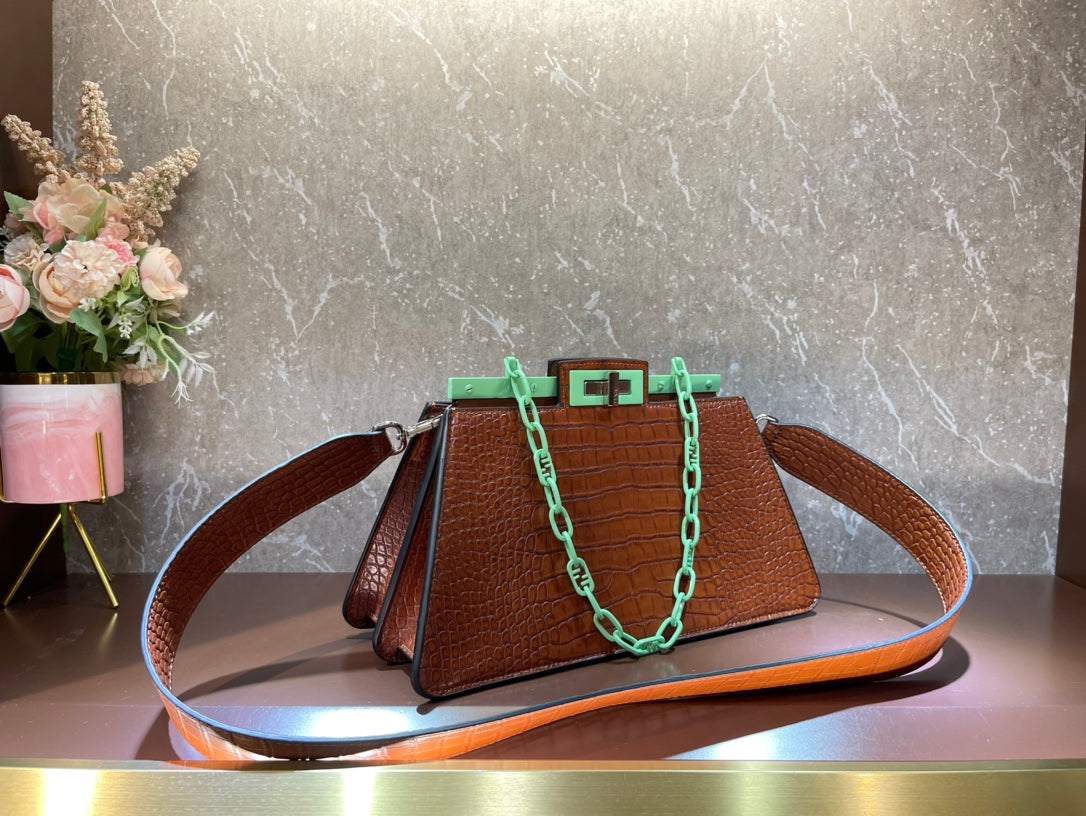 Elite Carryalls