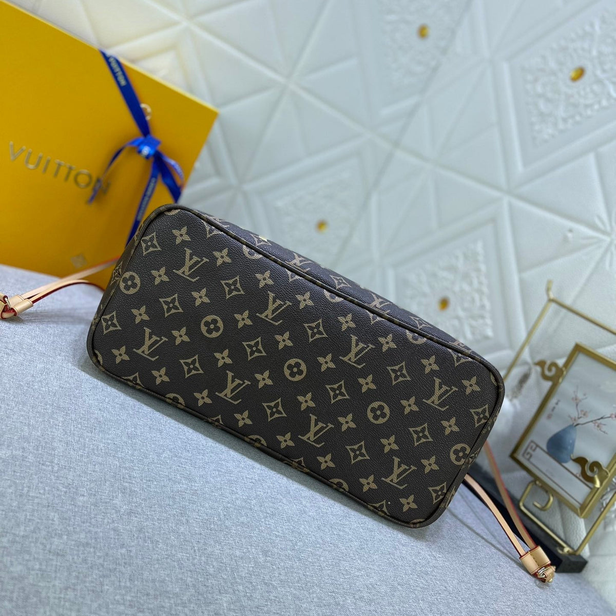 Elite Carryalls
