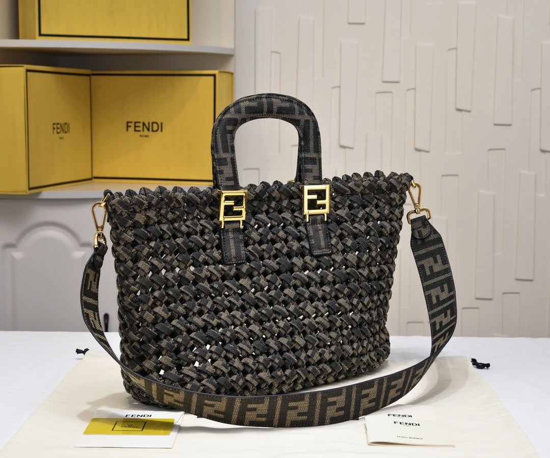Elite Carryalls