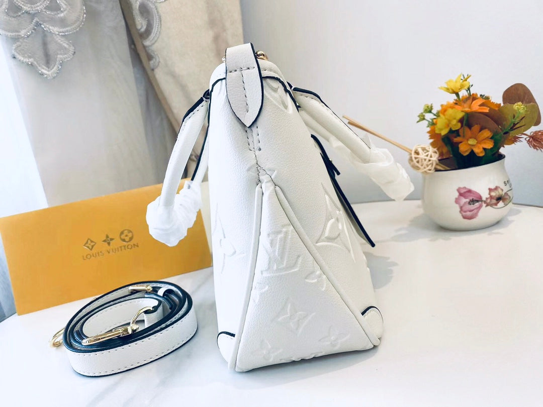 Elite Carryalls