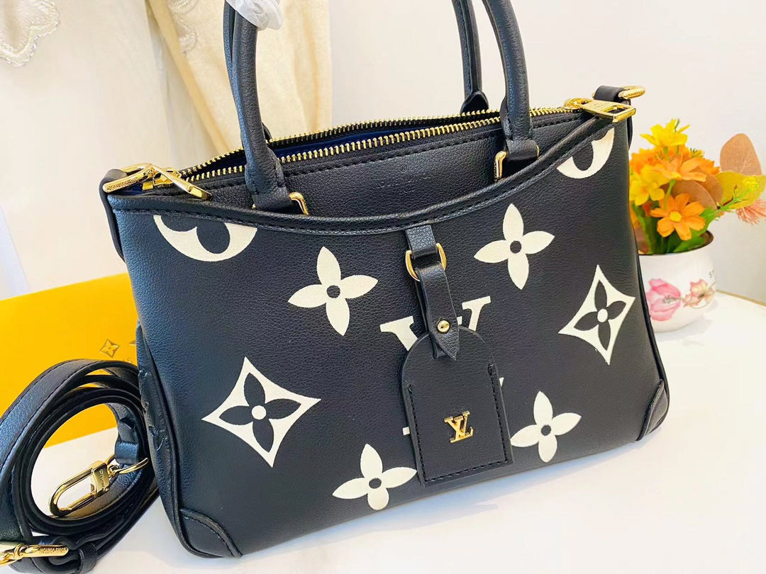 Elite Carryalls