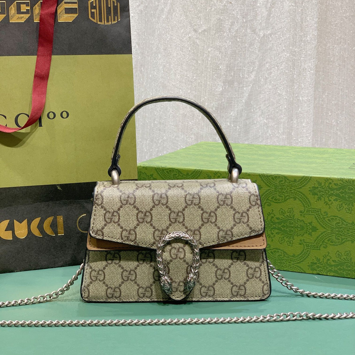 Elite Carryalls