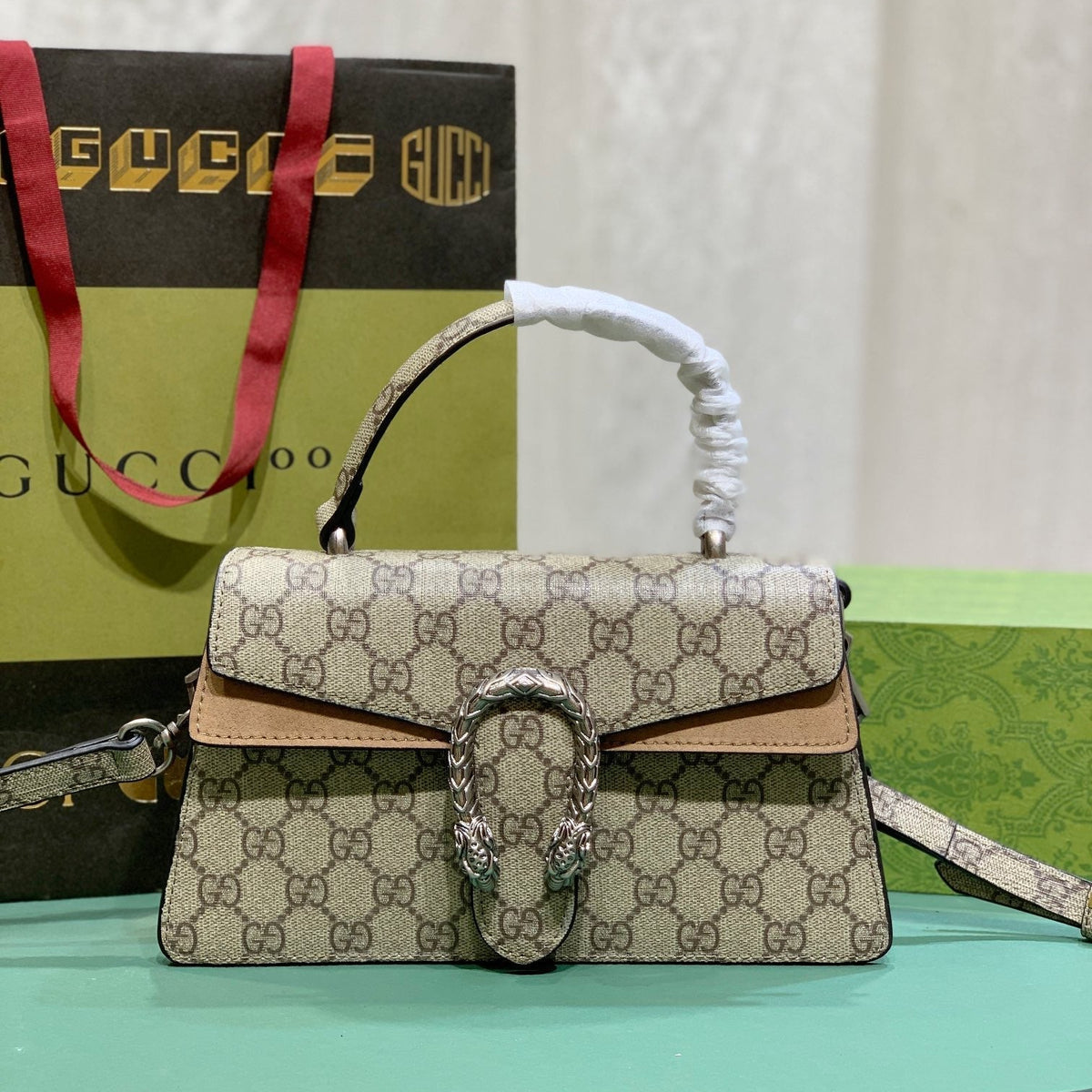Elite Carryalls