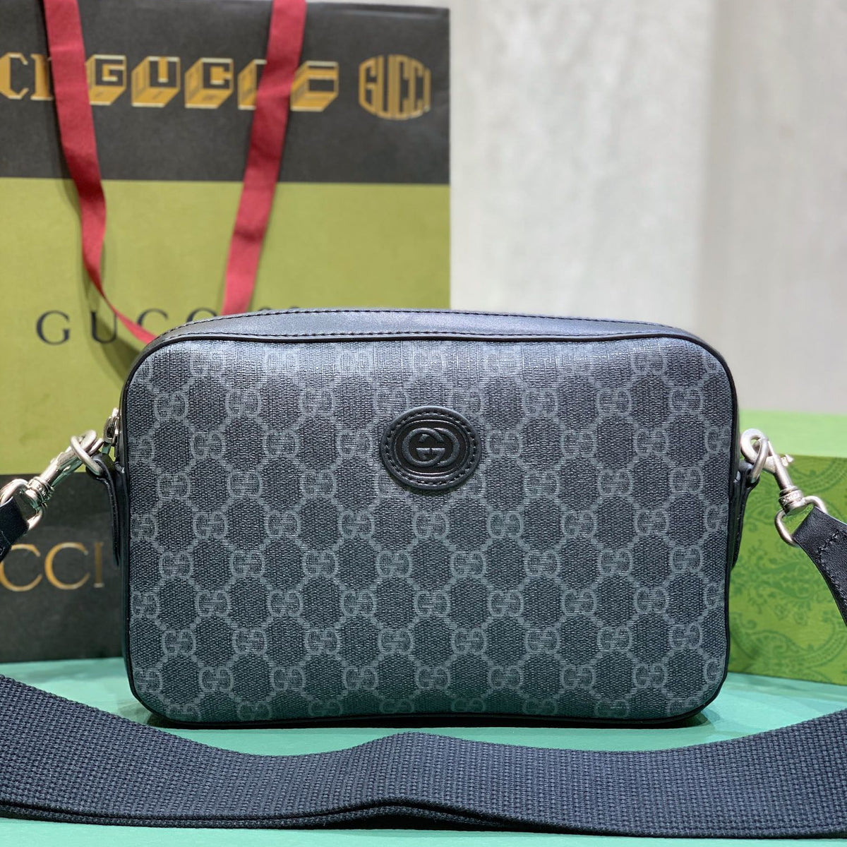 Elite Carryalls