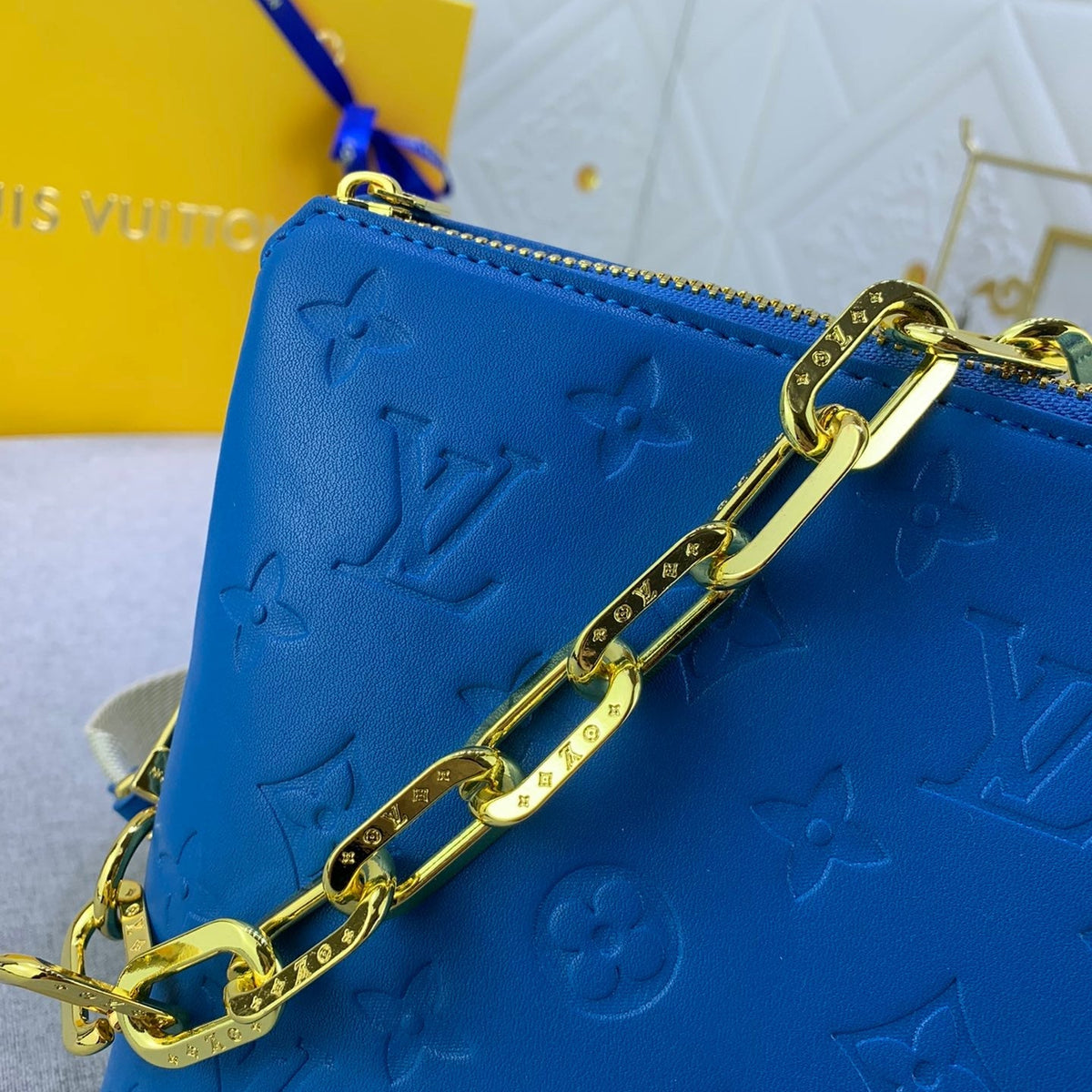 Elite Carryalls