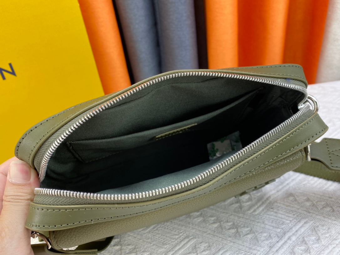 Elite Carryalls