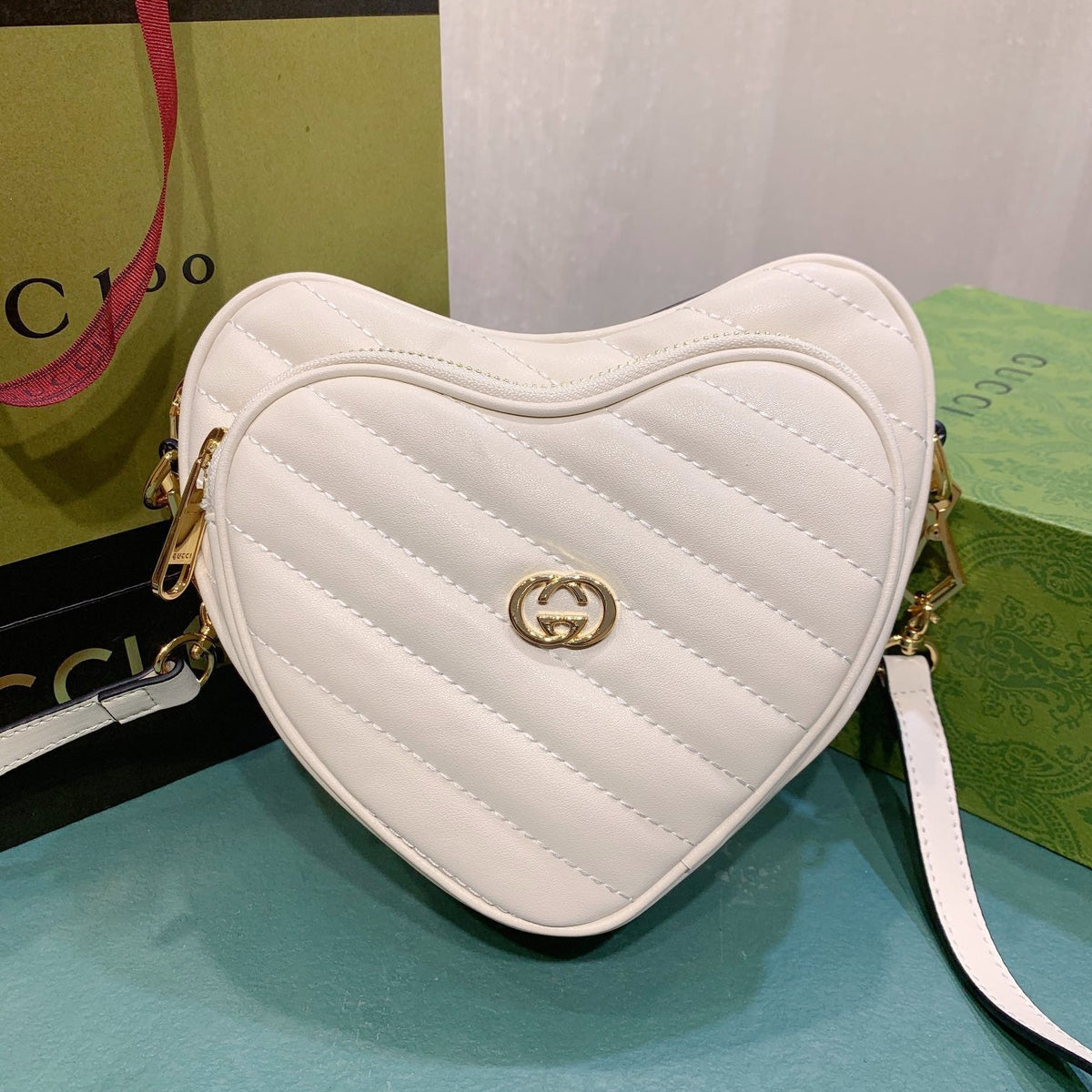 Elite Carryalls