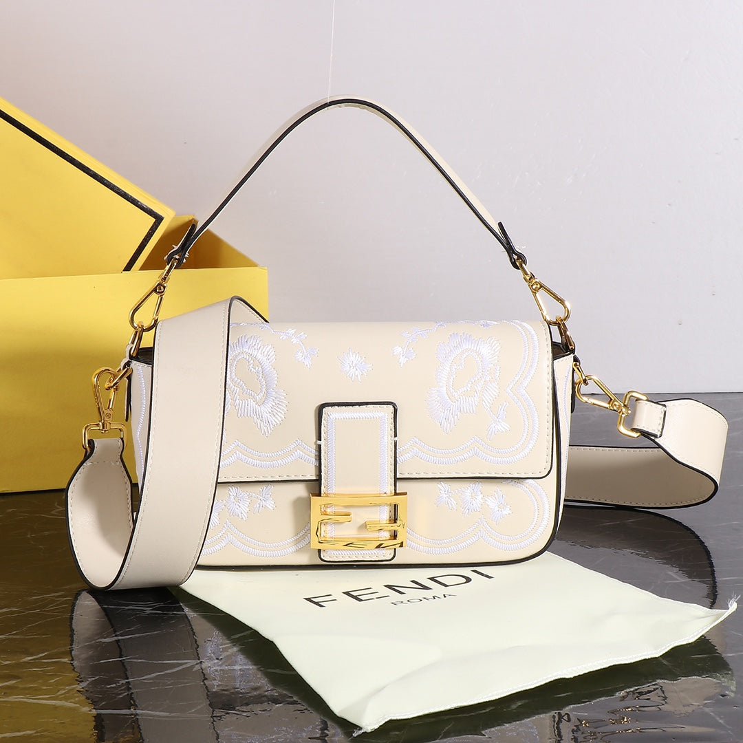 Elite Carryalls
