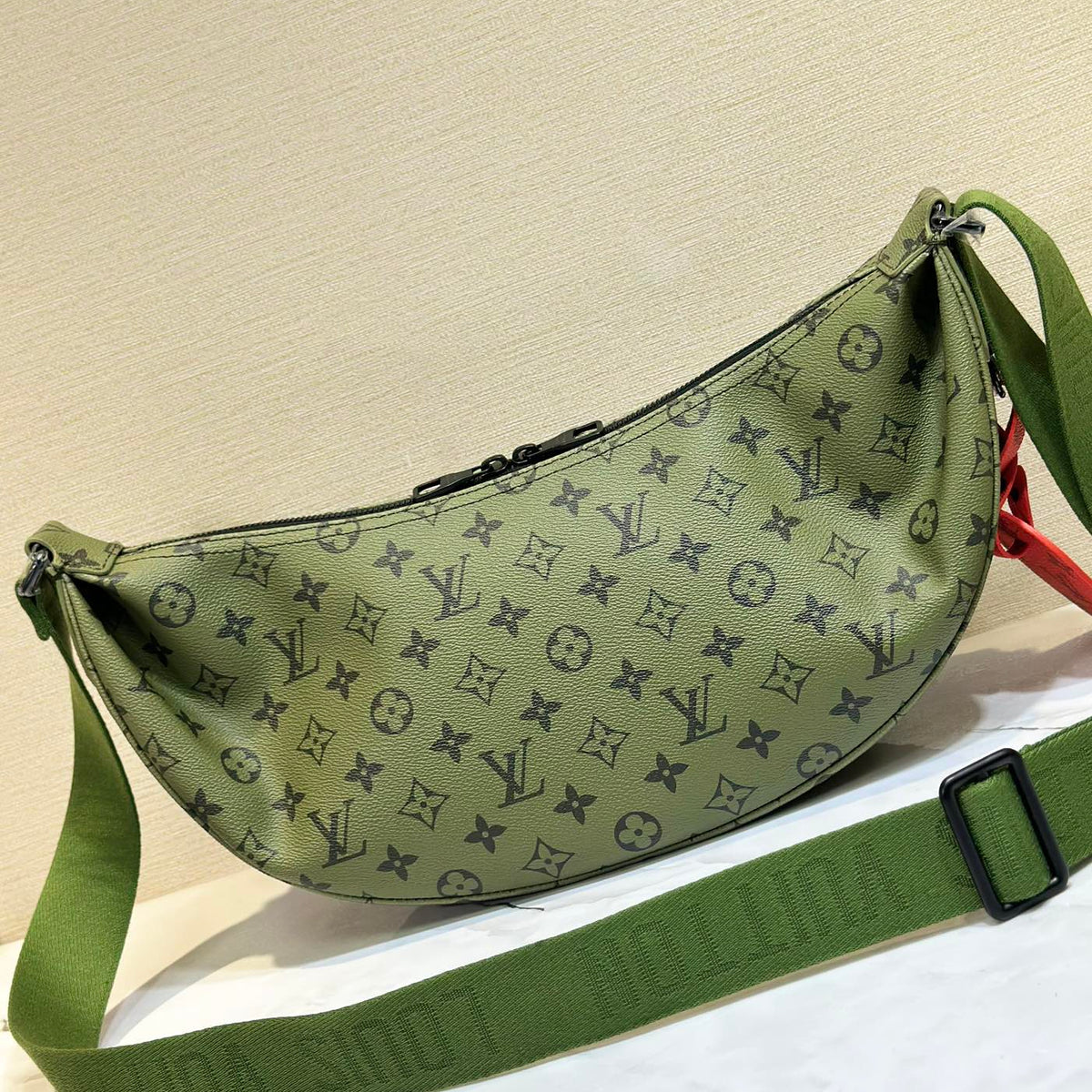 Elite Carryalls