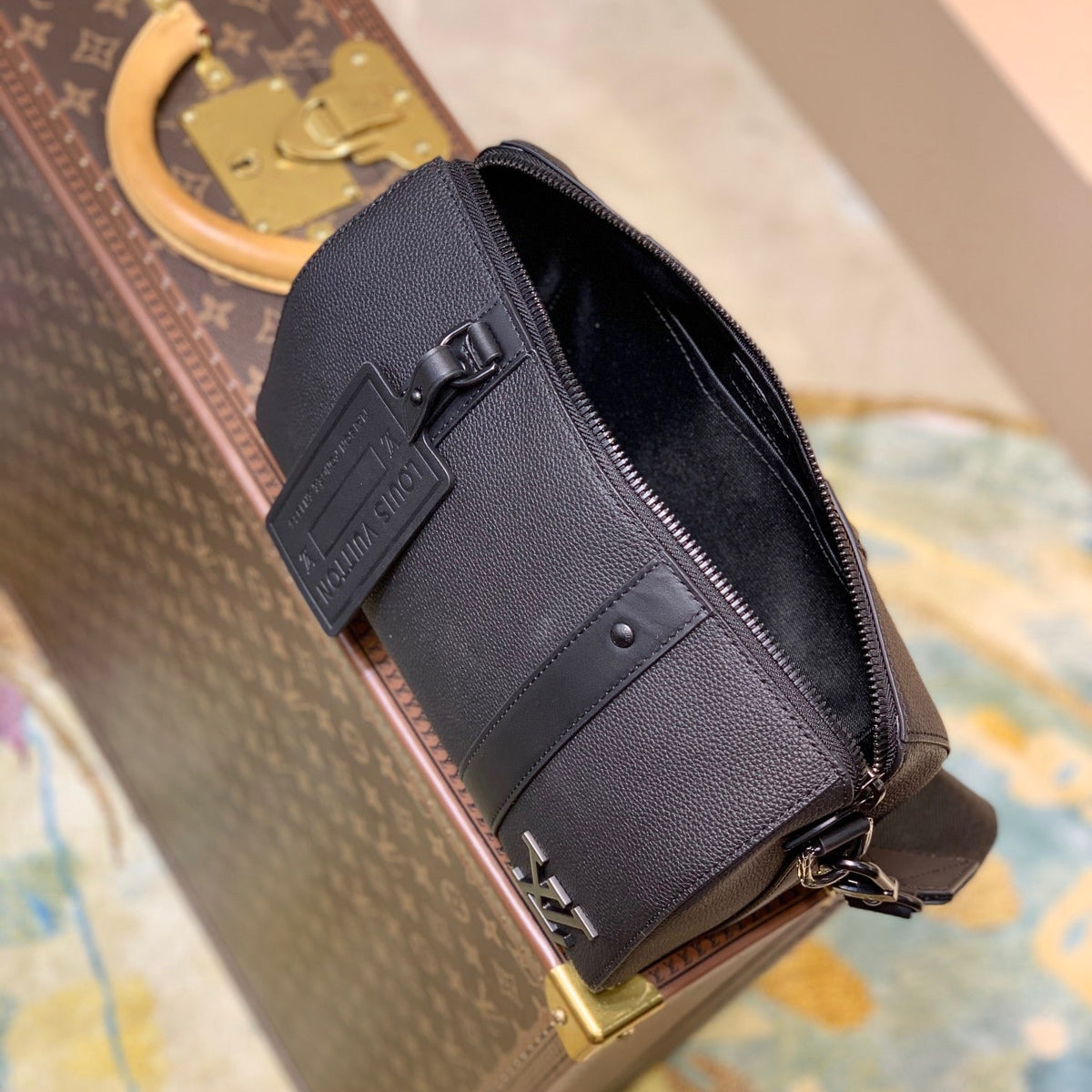 LOU CITY KEEPALL BAG