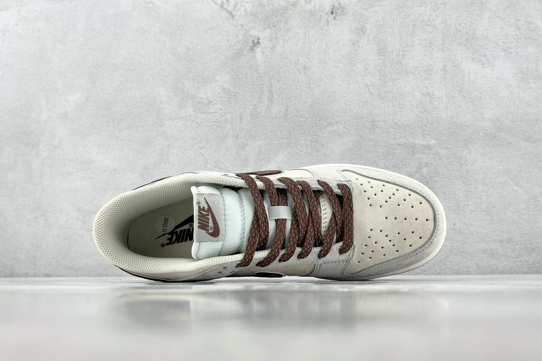 DUNK LOW x OTOMO KATUSHIRO