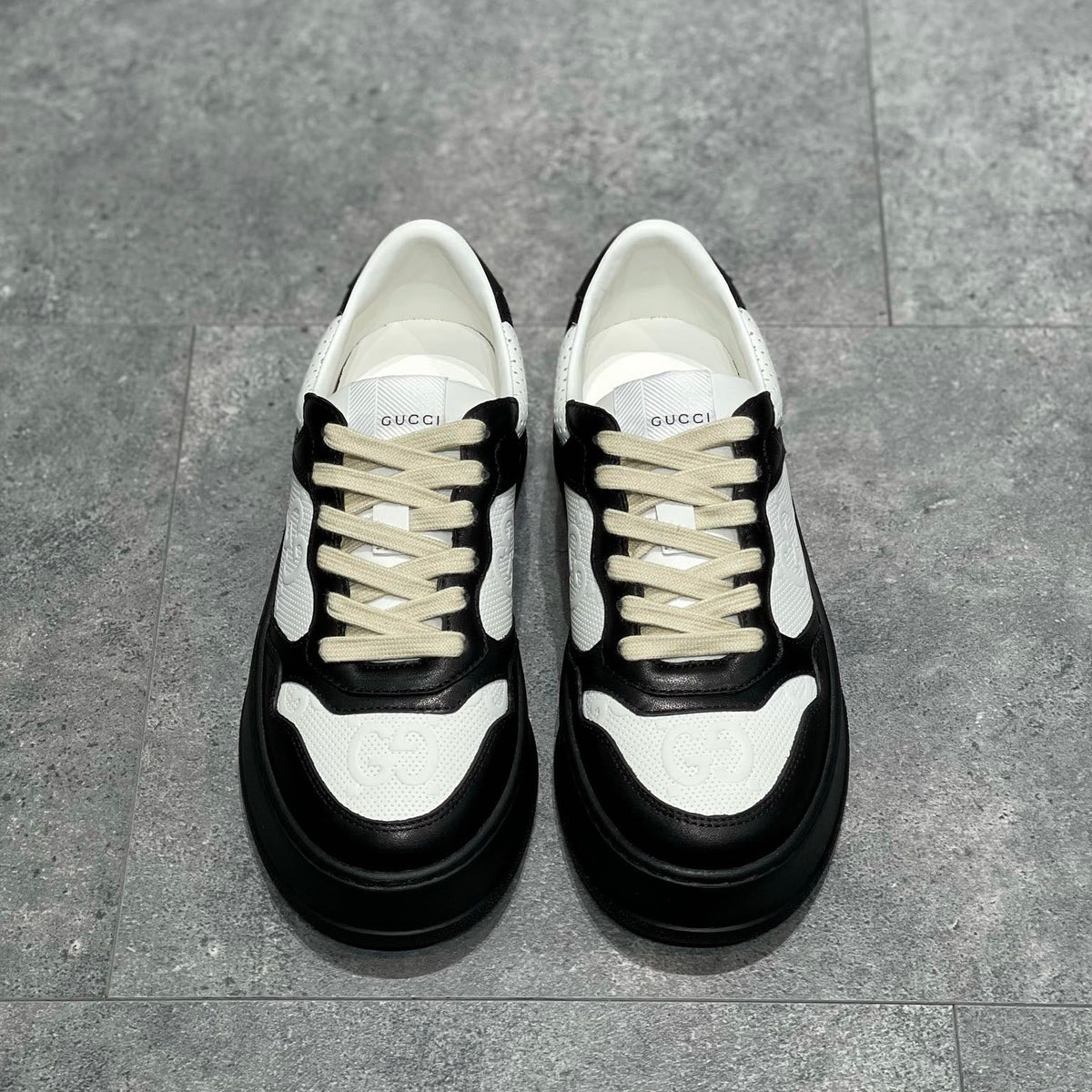 GG EMBOSSED SNEAKER