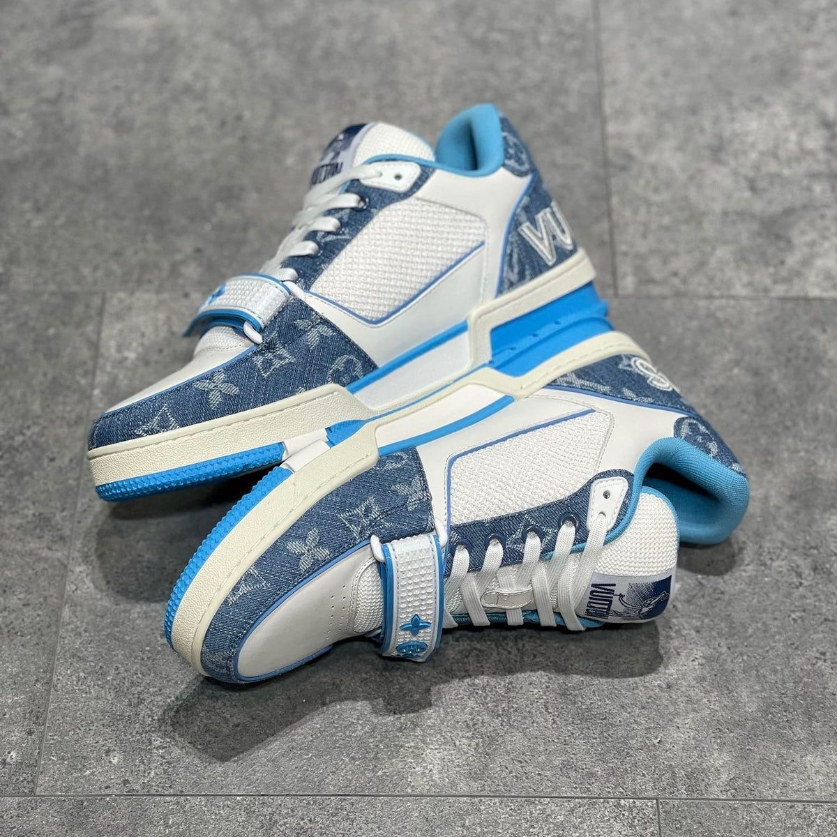 LOU TRAINERS ND
