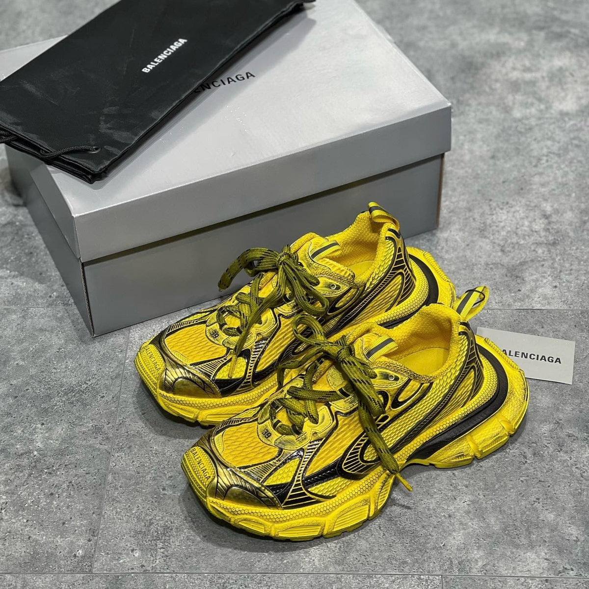 BAL 3XL TRAINERS